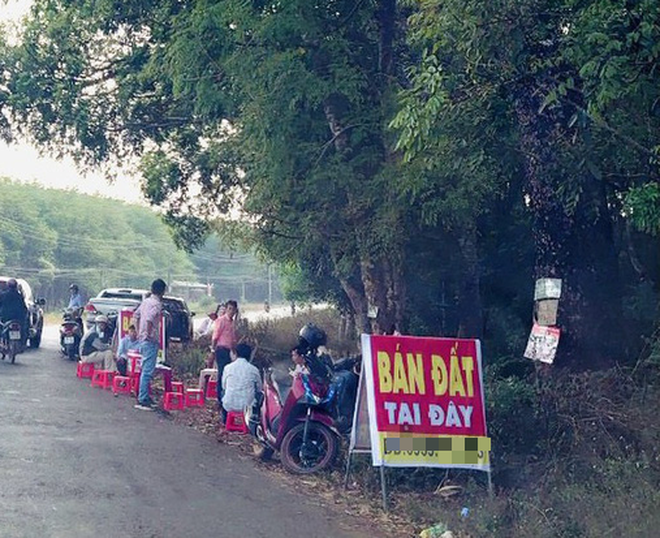 Những tháng đầu năm 2021, nhiều nơi trên cả nước xảy ra tình trạng tăng nóng giá đất nền Những tháng đầu năm 2021, nhiều nơi trên cả nước xảy ra tình trạng tăng nóng giá đất nền