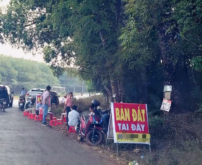 Những tháng đầu năm 2021, nhiều nơi trên cả nước xảy ra tình trạng tăng nóng giá đất nền