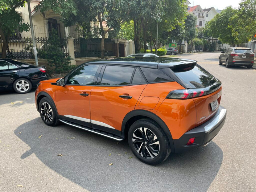 Ô tô dán nóc chuyển màu vẫn đạt đăng kiểm theo quy định mới từ ngày 1/10/2024 Ô tô dán nóc chuyển màu vẫn đạt đăng kiểm theo quy định mới từ ngày 1/10/2024