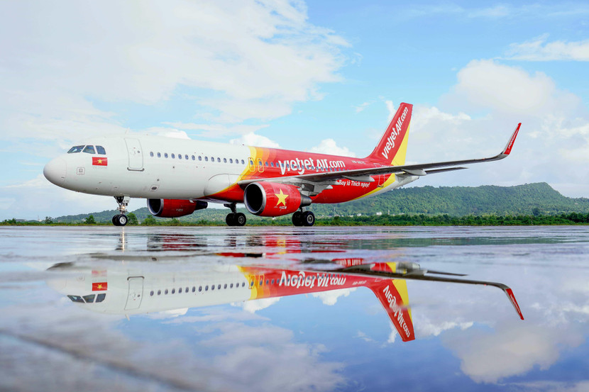 Hàng trăm nghìn vé máy bay của Vietjet giảm đến 90%