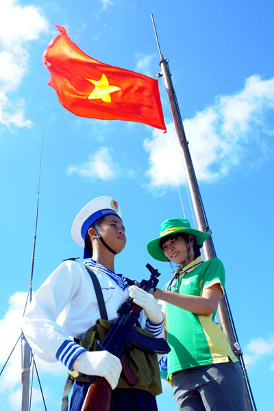 Dành trọn tình yêu cho Trường Sa - biển trời thiêng liêng của Tổ quốc ảnh 7