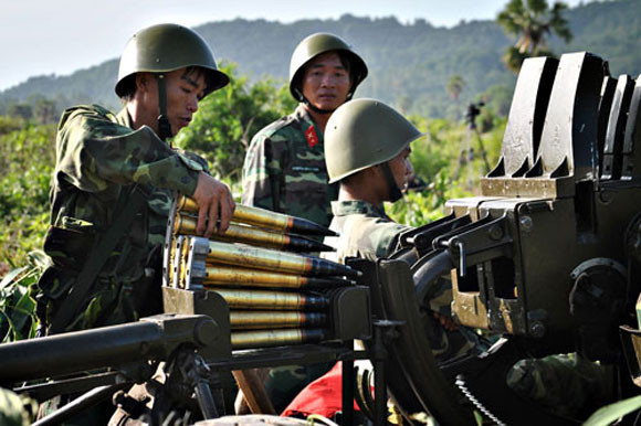 Pháo phòng không 37mm khạc đạn, diệt gọn mục tiêu ảnh 6 Pháo phòng không 37mm khạc đạn, diệt gọn mục tiêu ảnh 6