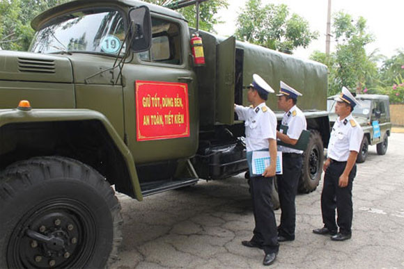 Đánh giá khả năng cơ động sẵn sàng chiến đấu ở Lữ đoàn 680, Vùng 3 Hải quân ảnh 2