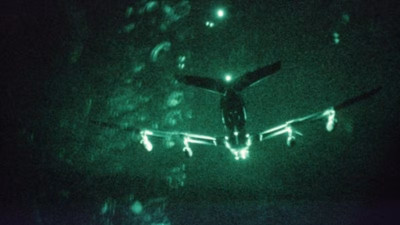 Máy bay quân sự Mỹ bị cáo buộc vi phạm không phận Iran