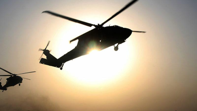 Các máy bay trực thăng Mỹ trên bầu trời Syria Các máy bay trực thăng Mỹ trên bầu trời Syria