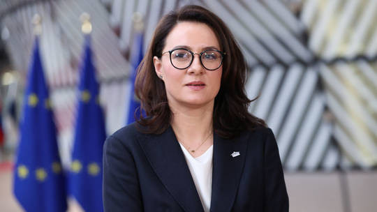 Quốc hội Ukraine vừa phê chuẩn bà Yulia Sviridenko, 39 tuổi, làm Thủ tướng mới của nước này Quốc hội Ukraine vừa phê chuẩn bà Yulia Sviridenko, 39 tuổi, làm Thủ tướng mới của nước này