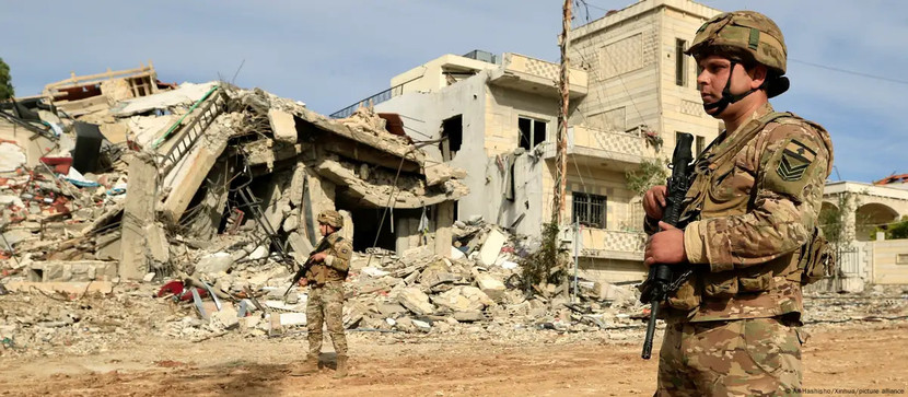 Binh sĩ Israel ở miền Nam Lebanon Binh sĩ Israel ở miền Nam Lebanon