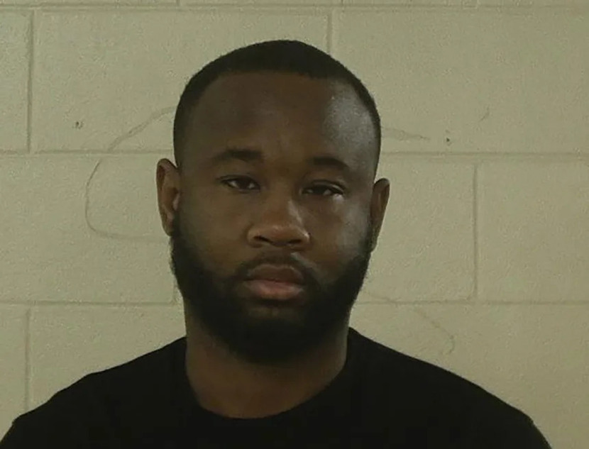 Nghi phạm là Trung sĩ Quornelius Radford, 28 tuổi, đã bị bắt giữ lúc 11h35 ngày 6-8