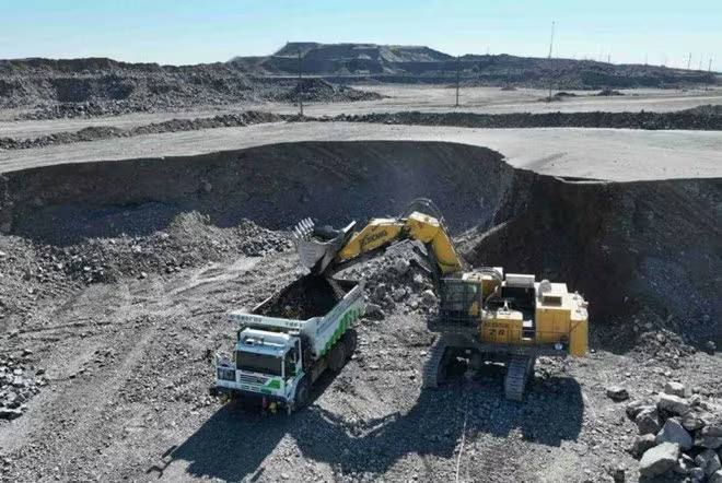 Khai thác đất hiếm ở Trung Quốc