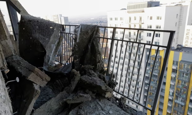 Một căn hộ bị hư hại trong cuộc tấn công bằng UAV vào Matxcơva