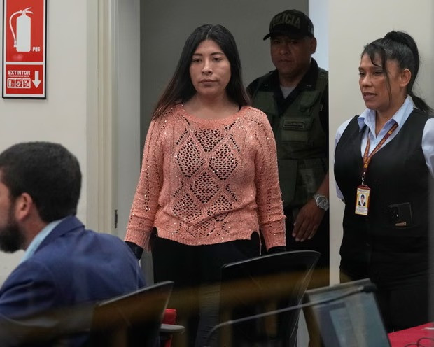 Cựu Thủ tướng Peru Betssy Chávez đã xin tị nạn tại Đại sứ quán Mexico ở Lima