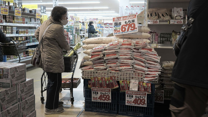 So với cùng kỳ năm ngoái, giá gạo tại Nhật Bản hiện đã tăng hơn gấp đôi So với cùng kỳ năm ngoái, giá gạo tại Nhật Bản hiện đã tăng hơn gấp đôi