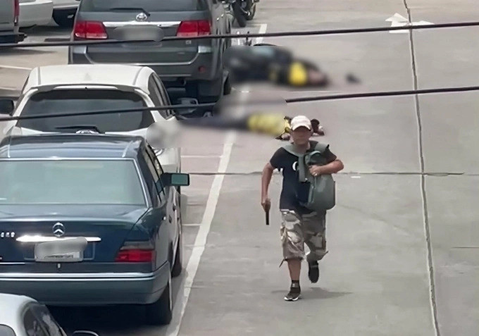 Nghi phạm tại hiện trường vụ xả súng ở chợ Or Tor Kor, Bangkok