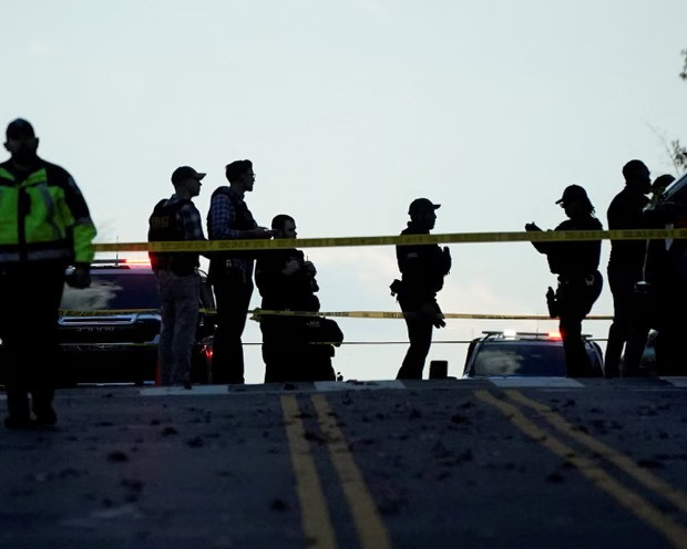 Cảnh sát Mỹ được triển khai tại hiện trường vụ nổ súng