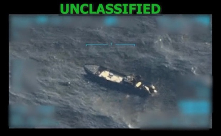 Hình ảnh từ đoạn video do ông Trump đăng tải cho thấy tàu nghi chở ma túy của Venezuela Hình ảnh từ đoạn video do ông Trump đăng tải cho thấy tàu nghi chở ma túy của Venezuela