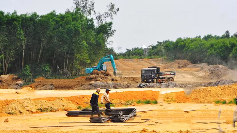 Bộ GTVT yêu cầu các nhà thầu đẩy nhanh tiến độ thi công cao tốc Bắc- Nam giai đoạn 2 Bộ GTVT yêu cầu các nhà thầu đẩy nhanh tiến độ thi công cao tốc Bắc- Nam giai đoạn 2