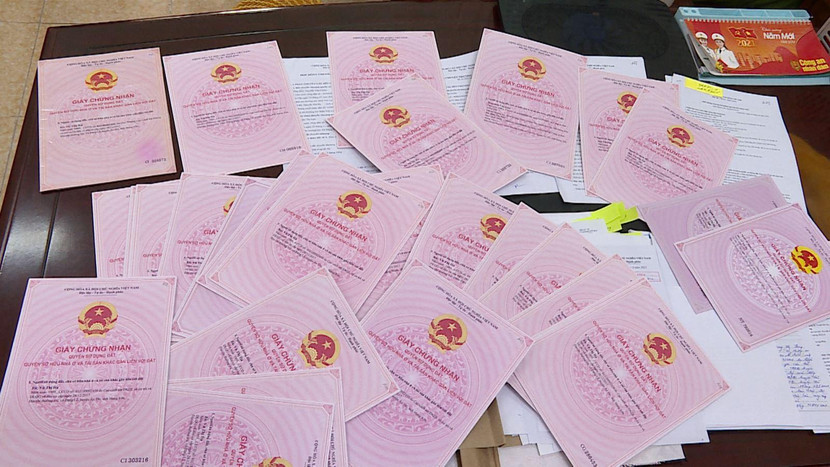 Dự thảo Luật Đất đai (sửa đổi) sẽ mở rộng các trường hợp được cấp sổ đỏ Dự thảo Luật Đất đai (sửa đổi) sẽ mở rộng các trường hợp được cấp sổ đỏ