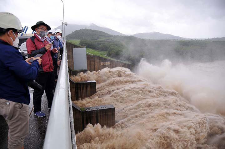 Thủy điện sông Ba Hạ, Phú Yên xả lũ vào ngày 30/11 Thủy điện sông Ba Hạ, Phú Yên xả lũ vào ngày 30/11