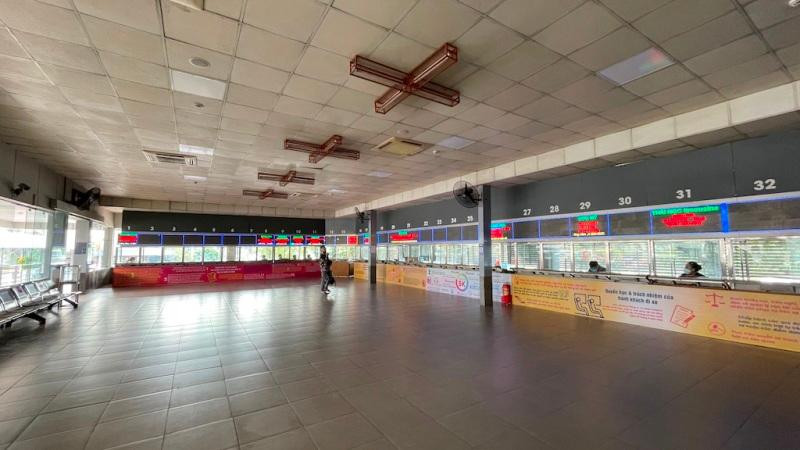 Bến xe khách liên tỉnh Nước Ngầm vắng tanh vắng ngắt Bến xe khách liên tỉnh Nước Ngầm vắng tanh vắng ngắt