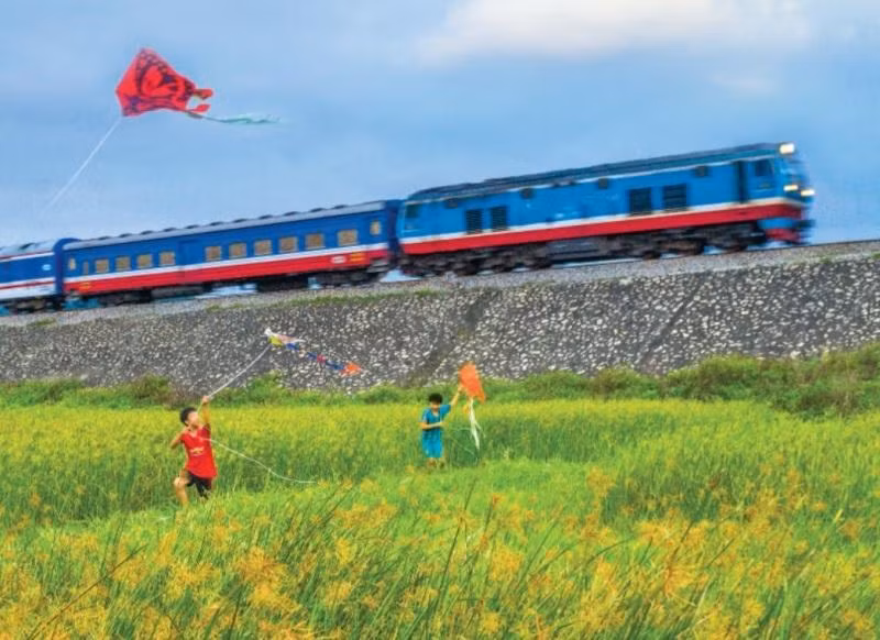 Tuyến đường sắt Hà Nội- Hải Phòng sẽ tiếp tục được nâng cấp để khai thác các chặng ngắn Tuyến đường sắt Hà Nội- Hải Phòng sẽ tiếp tục được nâng cấp để khai thác các chặng ngắn