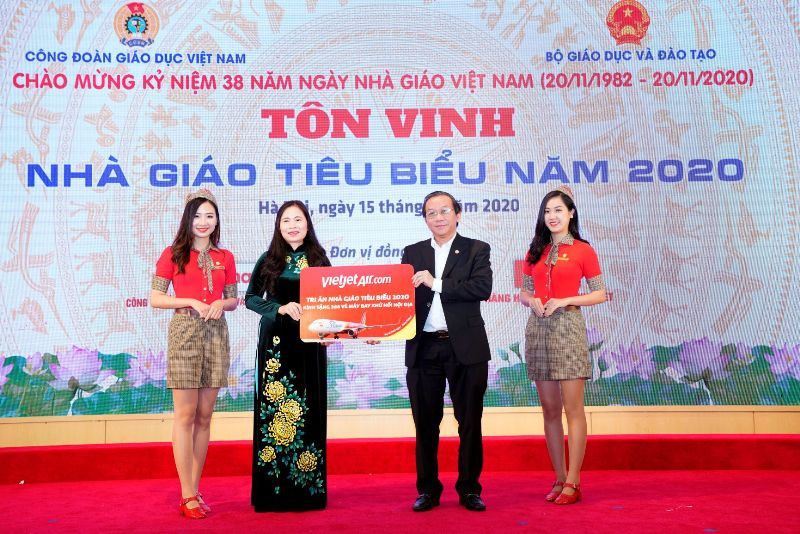 Viejet air tri ân các thầy cô nhân ngày Nhà giáo Việt Nam Viejet air tri ân các thầy cô nhân ngày Nhà giáo Việt Nam