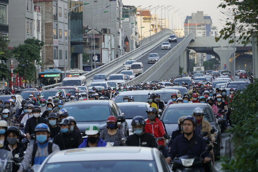Giao thông tại nút giao Ngã Tư Sở- vành đai 2 sẽ tiếp tục được điều chỉnh cho phù hợp