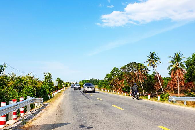 Bộ GTVT cho biết, chưa thể thu xếp vốn để nâng cấp, mở rộng quốc lộ 26B