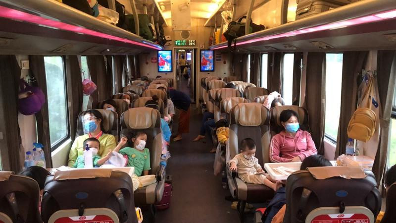 Đường sắt mở dịch vụ bán vé tàu nguyên khoang, nguyên toa