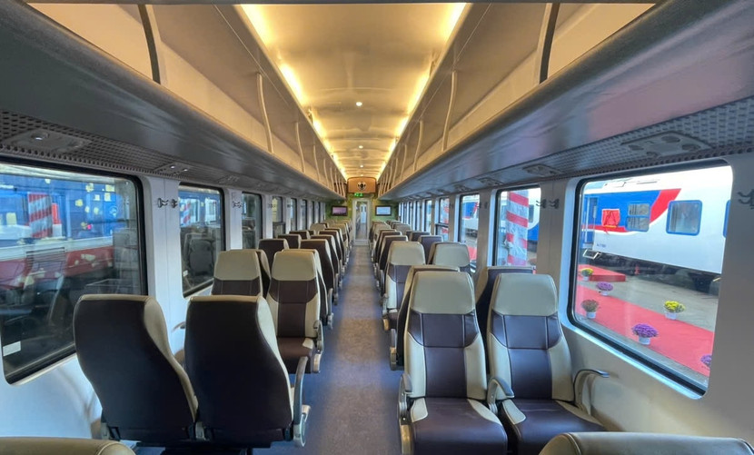 Ghế mềm có thể xoay 180 độ Ghế mềm có thể xoay 180 độ