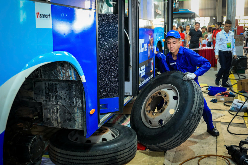 Năm nay có 9 đội tuyển tham dự hội thi bảo dưỡng, sửa chữa tay nghề xe buýt