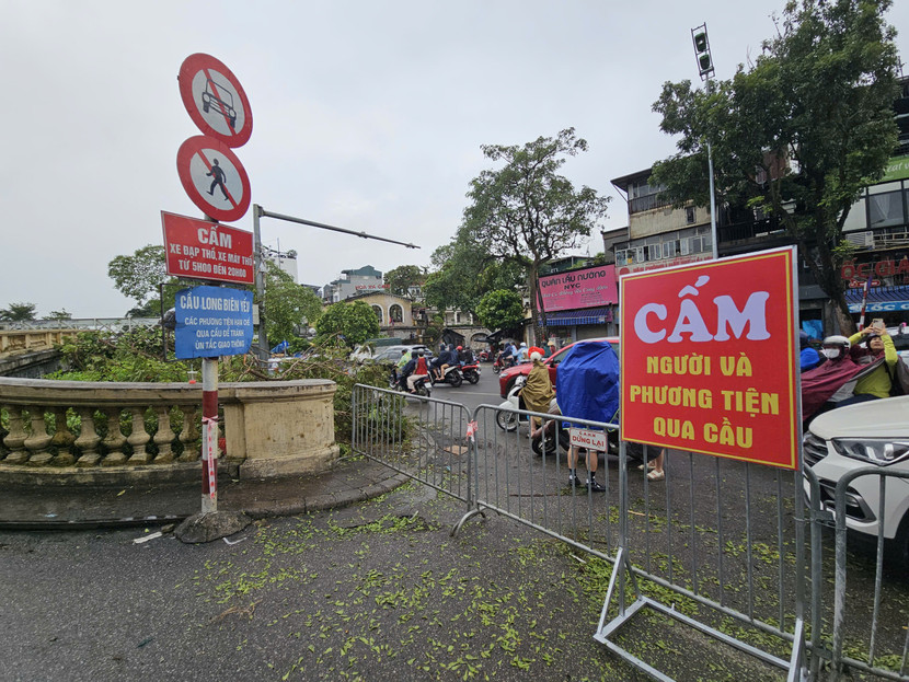 Cầu Long Biên có thể được mở cửa, lưu thông trở lại trong sáng nay 13/9 Cầu Long Biên có thể được mở cửa, lưu thông trở lại trong sáng nay 13/9