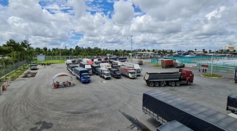 Xe quá cảnh qua địa bàn TP Cần Thơ lại bị làm khó Xe quá cảnh qua địa bàn TP Cần Thơ lại bị làm khó