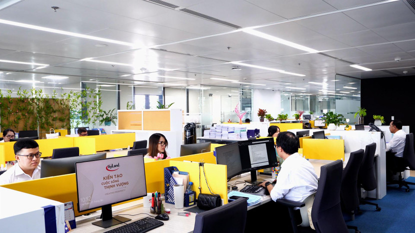 Phòng Quản lý thiết kế tạo nên môi trường làm việc "Xanh- Sạch- Đẹp" bằng cách thay thế, sử dụng và tái tạo vật liệu thân thiện môi trường. Bổ sung "oxy xanh" cho không gian làm việc.