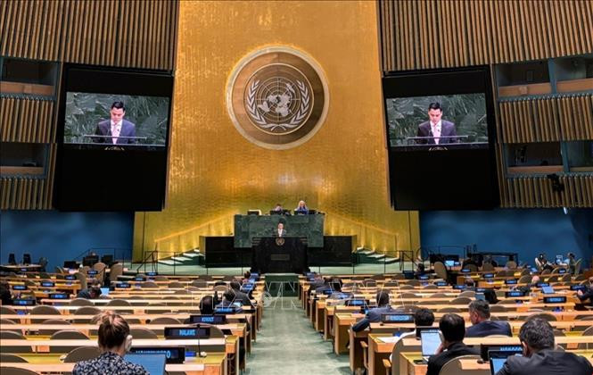 Toàn cảnh phiên họp Toàn cảnh phiên họp