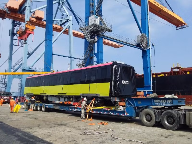 Các toa tàu sẽ được vận chuyển bằng xe siêu trường, siêu trọng về depot Nhổn- Ga Hà Nội Các toa tàu sẽ được vận chuyển bằng xe siêu trường, siêu trọng về depot Nhổn- Ga Hà Nội