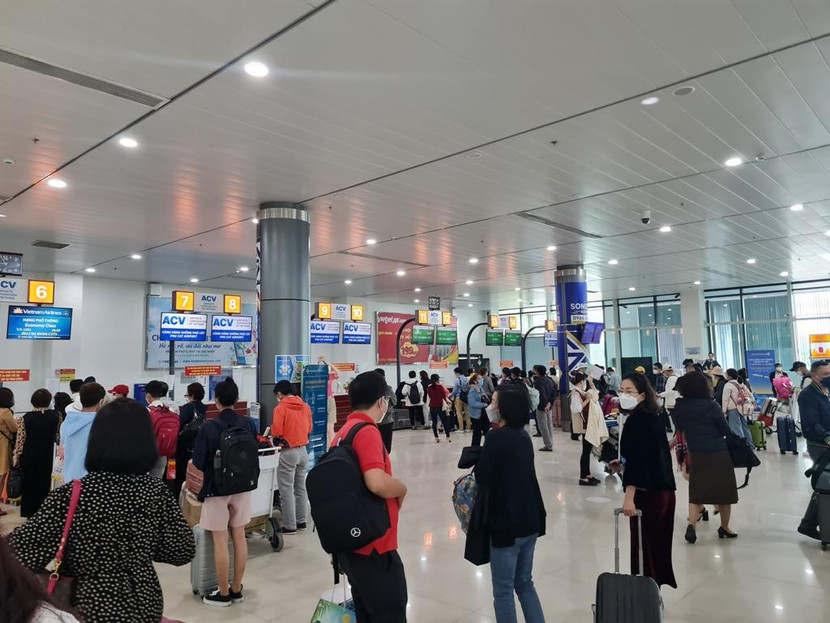 Tốc độ phục hồi thị trường hàng không nhanh nhưng biến động giá nhiên liệu vẫn khiến các hãng bay lỗ lớn