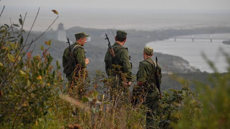 Binh sĩ Nga tại khu vực biên giới Binh sĩ Nga tại khu vực biên giới