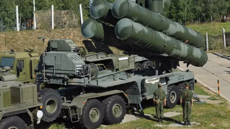 Hệ thống phòng không S-400 của Nga