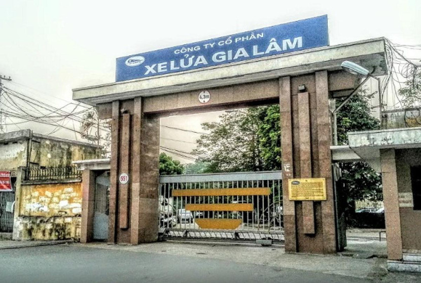 Nhà máy xe lửa Gia Lâm trên đường Nguyễn Văn Cừ, Long Biên, Hà Nội Nhà máy xe lửa Gia Lâm trên đường Nguyễn Văn Cừ, Long Biên, Hà Nội