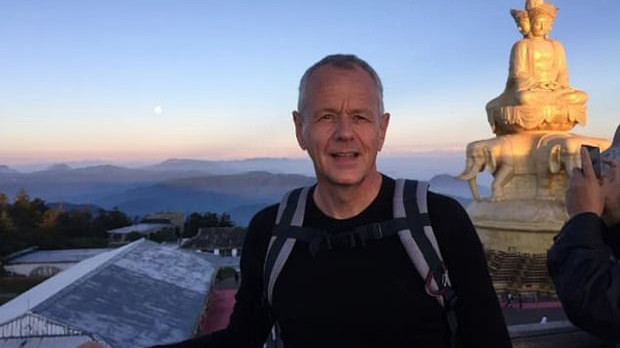 Ông Stephen Ellison, 61 tuổi, Tổng lãnh sự Anh tại Trùng Khánh Ông Stephen Ellison, 61 tuổi, Tổng lãnh sự Anh tại Trùng Khánh