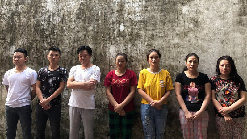 Một số đối tượng trong đường dây đánh bạc bị bắt giữ. Ảnh: Công an Nghệ An