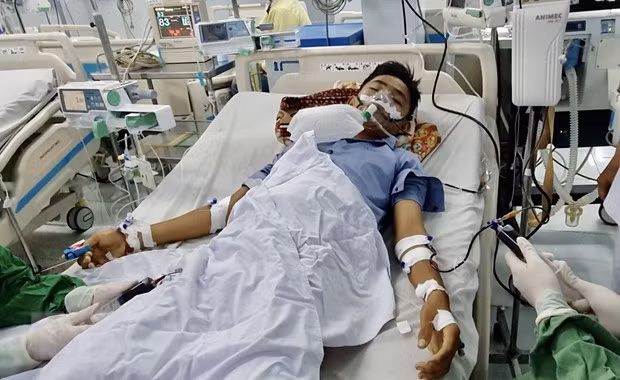 Sau 4 ngày cấp cứu và điều trị tích cực, hiện bệnh nhân T. tỉnh táo, sức khỏe hồi phục. Ảnh: TTXVN