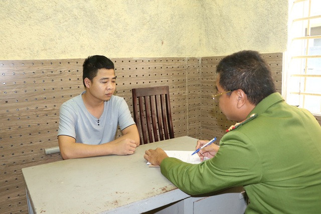 Đối tượng Vũ Văn Kỷ tại cơ quan công an. Ảnh: Công an cung cấp