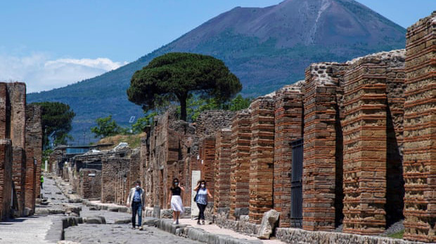 Khu di tích thành Pompeii ở Italy