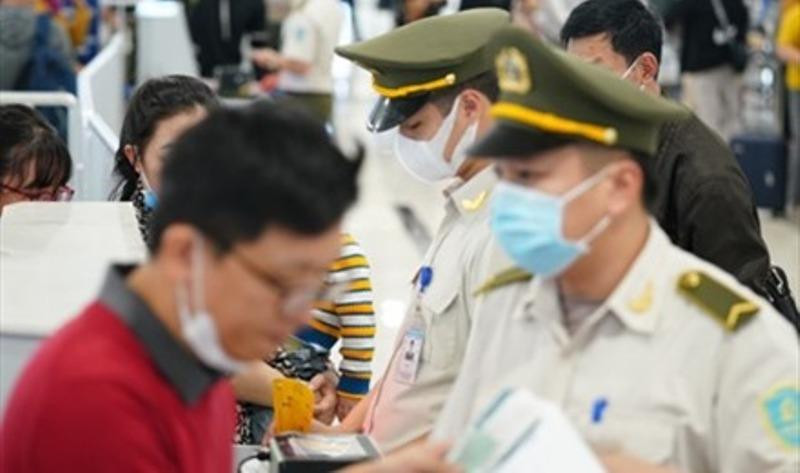 Cục Hàng không yêu cầu 100% khách phải khai báo y tế điện tử khi kiểm tra soi chiếu an ninh