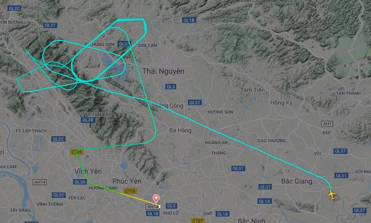 Chuyến bay QH1055 phải bay vòng rất lâu trước khi có thể hạ cánh xuống Nội Bài