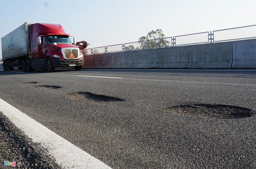 Bộ GTVT quyết định thành lập Tổ giám định hư hỏng cao tốc Đà Nẵng- Quảng Ngãi Bộ GTVT quyết định thành lập Tổ giám định hư hỏng cao tốc Đà Nẵng- Quảng Ngãi