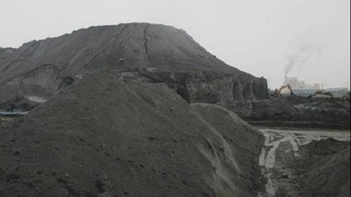 Tro bay của nhà máy nhiệt điện