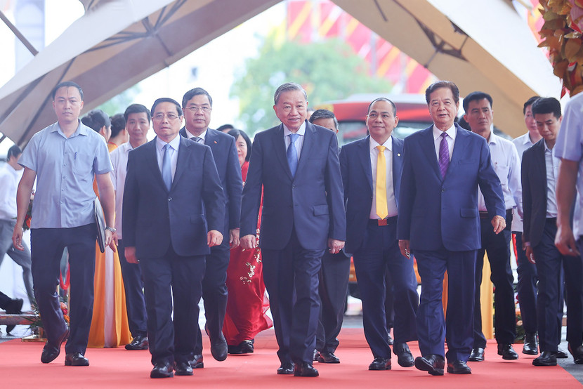 Tổng Bí thư Tô Lâm và Thủ tướng Phạm Minh Chính tại Trung tâm Hội chợ Triển lãm quốc gia