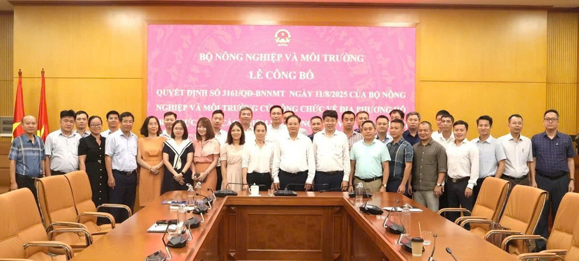 34 cán bộ đất đai của Bộ NN&MT được điều động về cơ sở 3 tháng hỗ trợ địa phương tháo gỡ khó khăn về đất đai 34 cán bộ đất đai của Bộ NN&MT được điều động về cơ sở 3 tháng hỗ trợ địa phương tháo gỡ khó khăn về đất đai